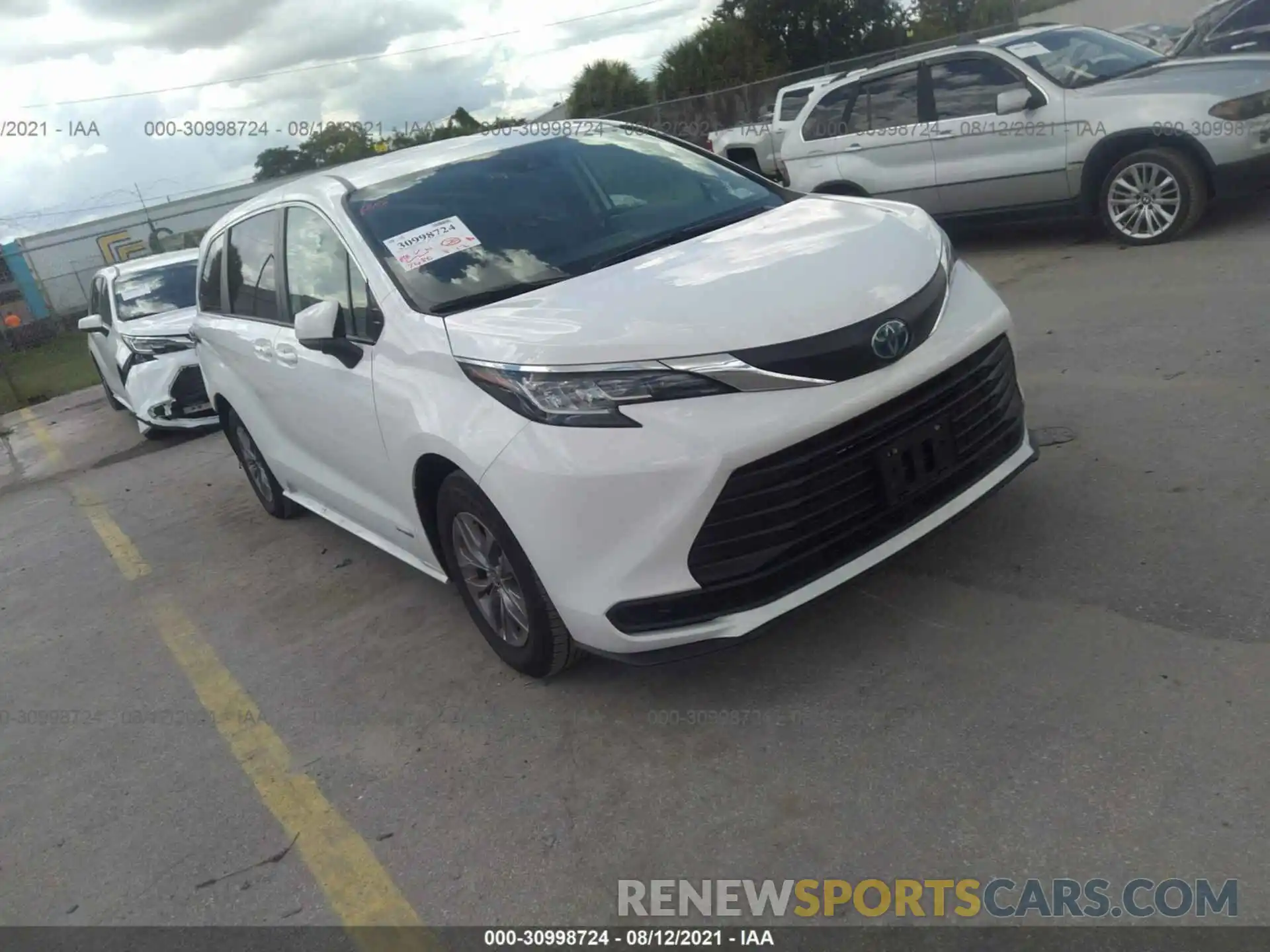 1 Photograph of a damaged car 5TDKRKECXMS042577 TOYOTA SIENNA 2021