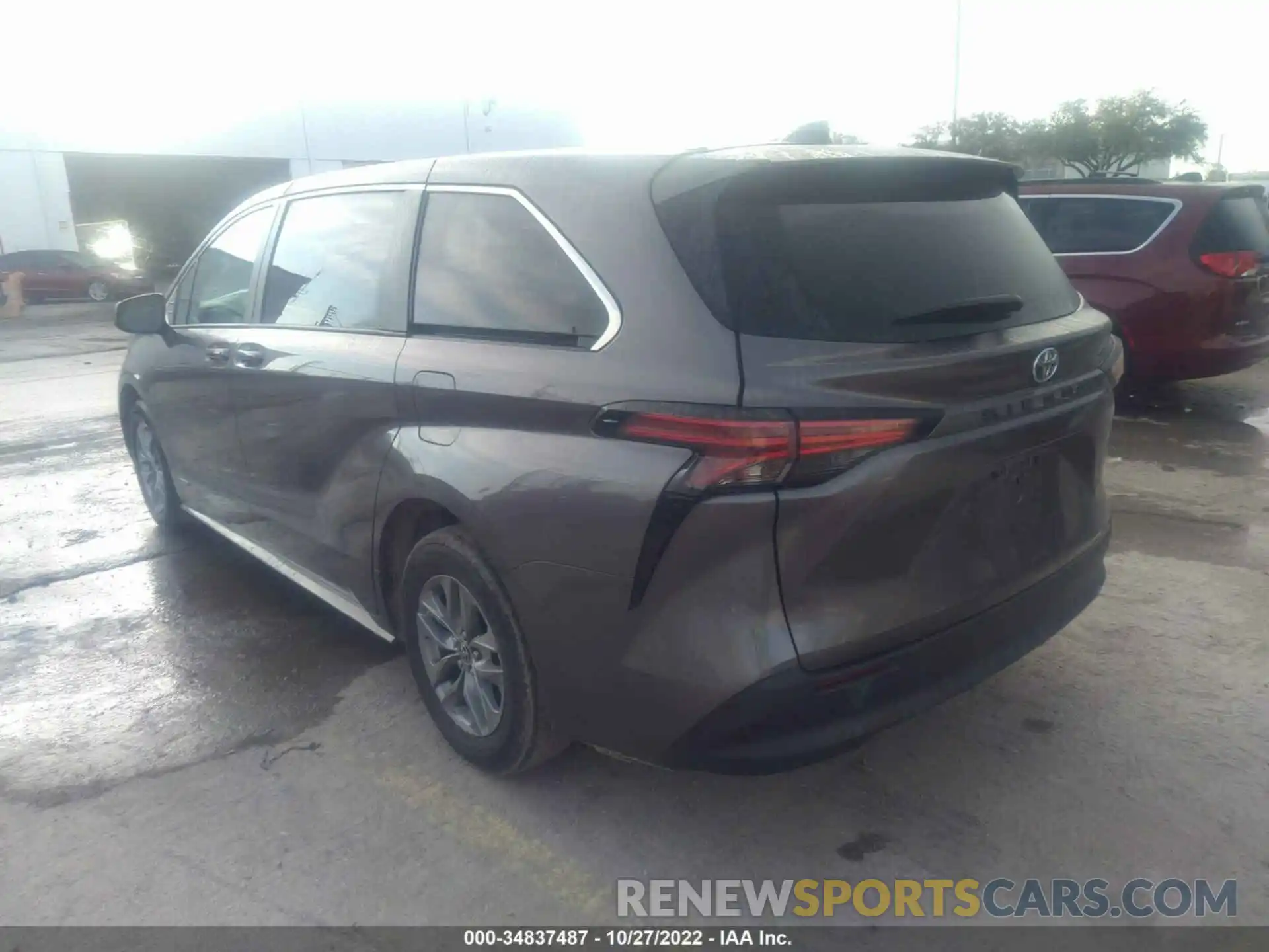 3 Photograph of a damaged car 5TDKRKECXMS043101 TOYOTA SIENNA 2021