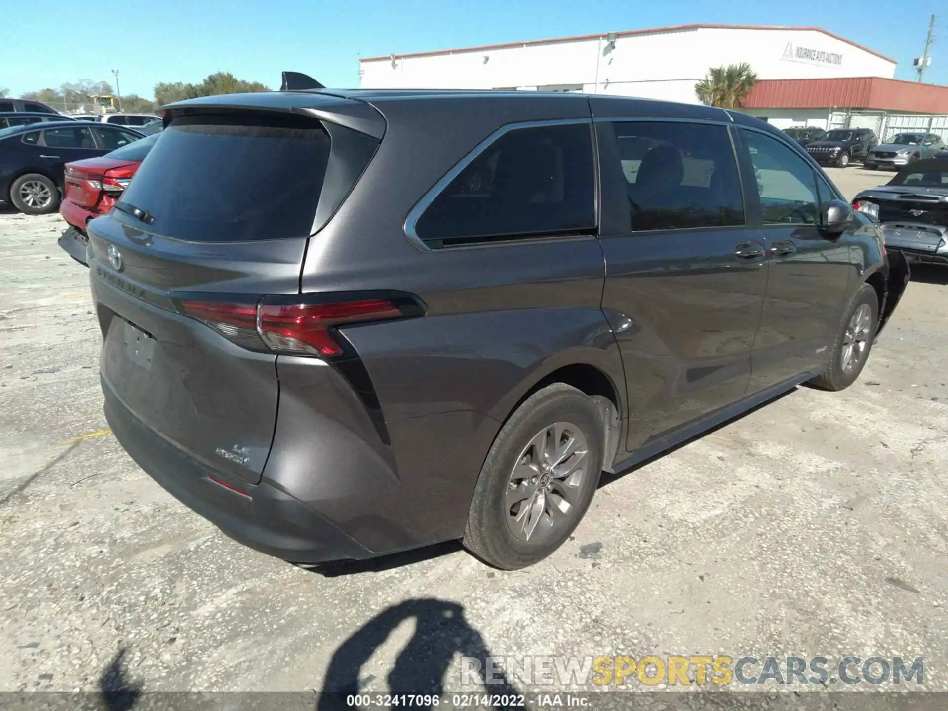 4 Фотография поврежденного автомобиля 5TDKRKECXMS044944 TOYOTA SIENNA 2021