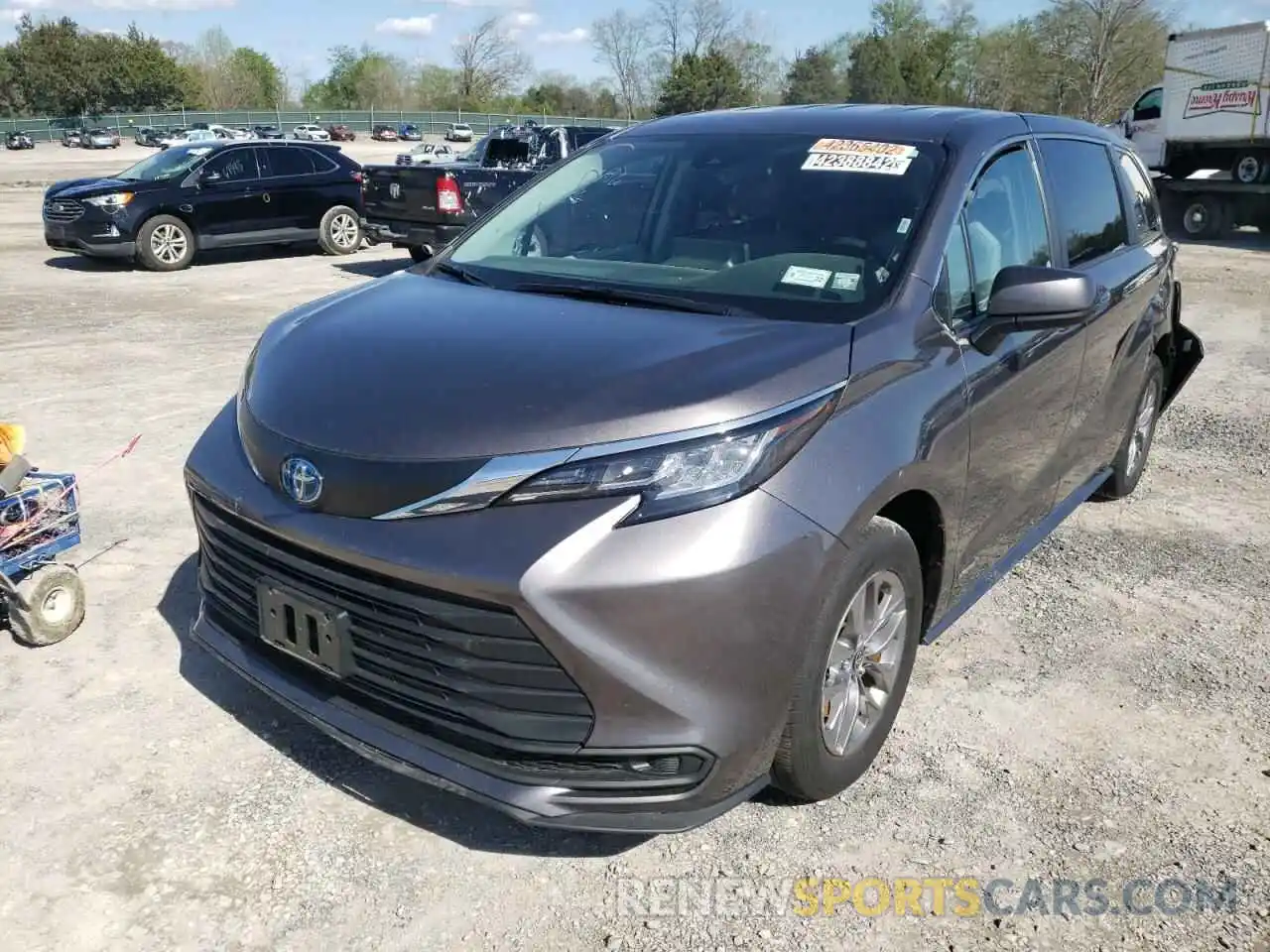 2 Photograph of a damaged car 5TDKRKECXMS045236 TOYOTA SIENNA 2021