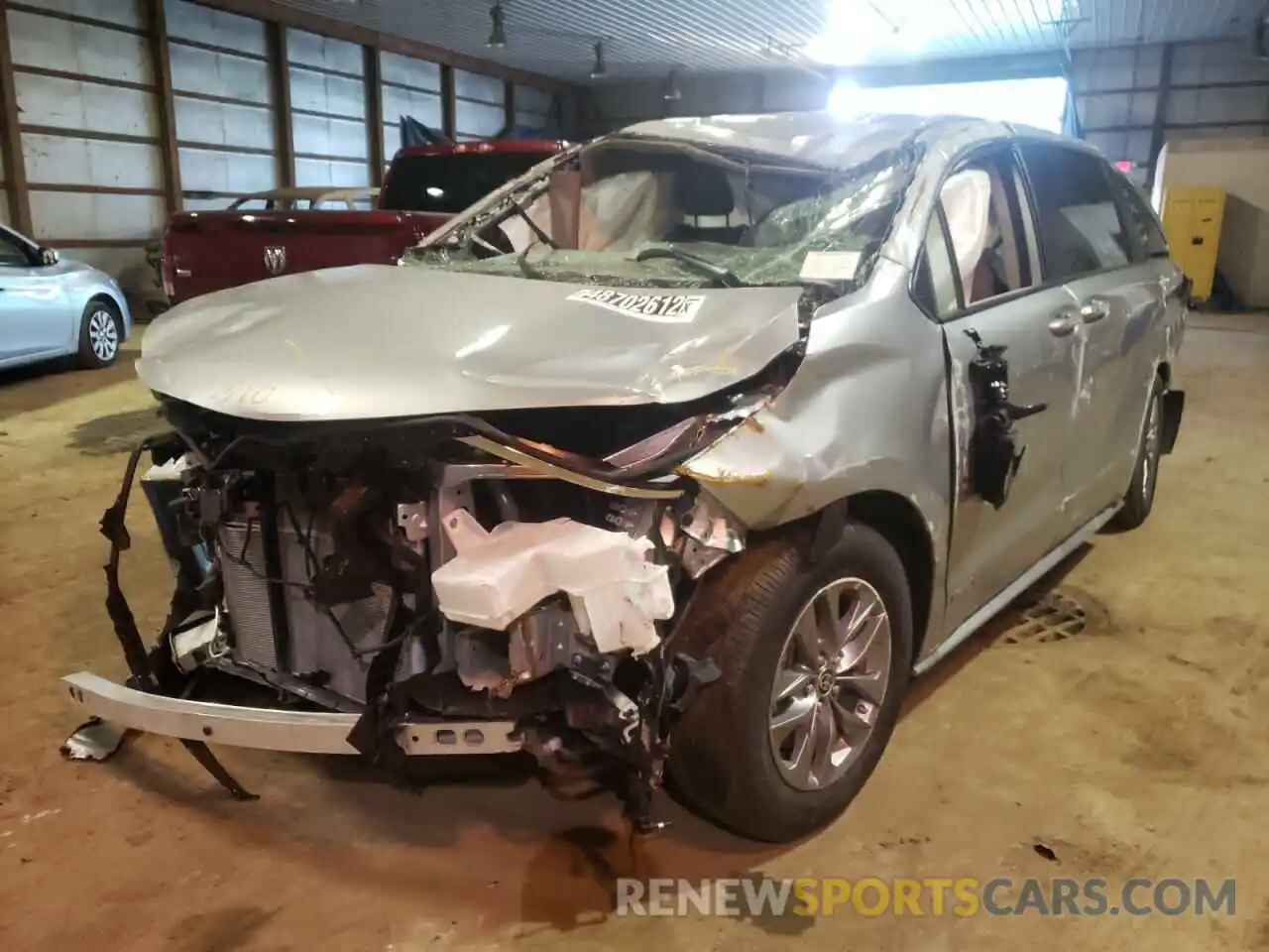 2 Photograph of a damaged car 5TDKRKECXMS048010 TOYOTA SIENNA 2021