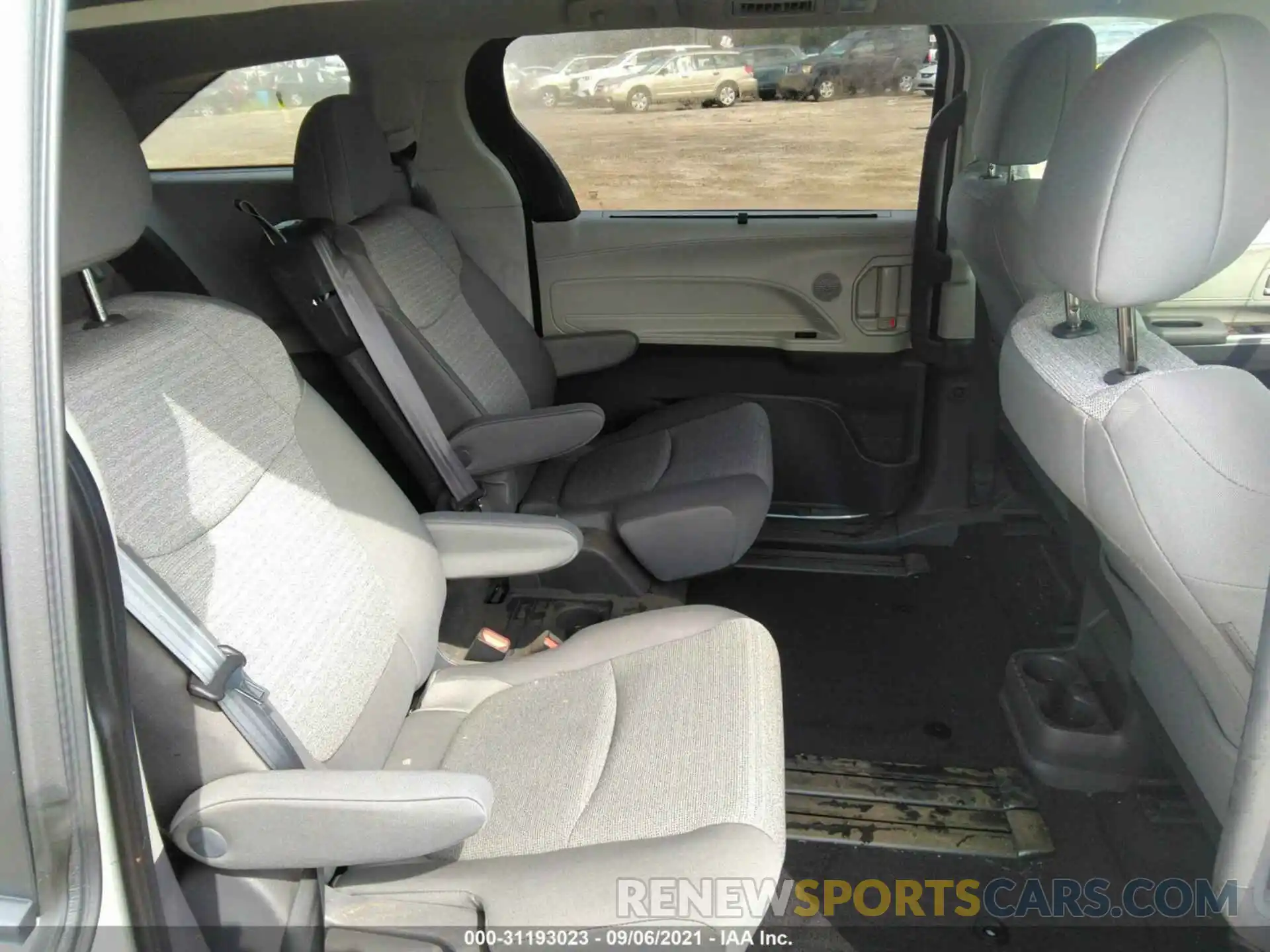 8 Фотография поврежденного автомобиля 5TDKRKECXMS050744 TOYOTA SIENNA 2021