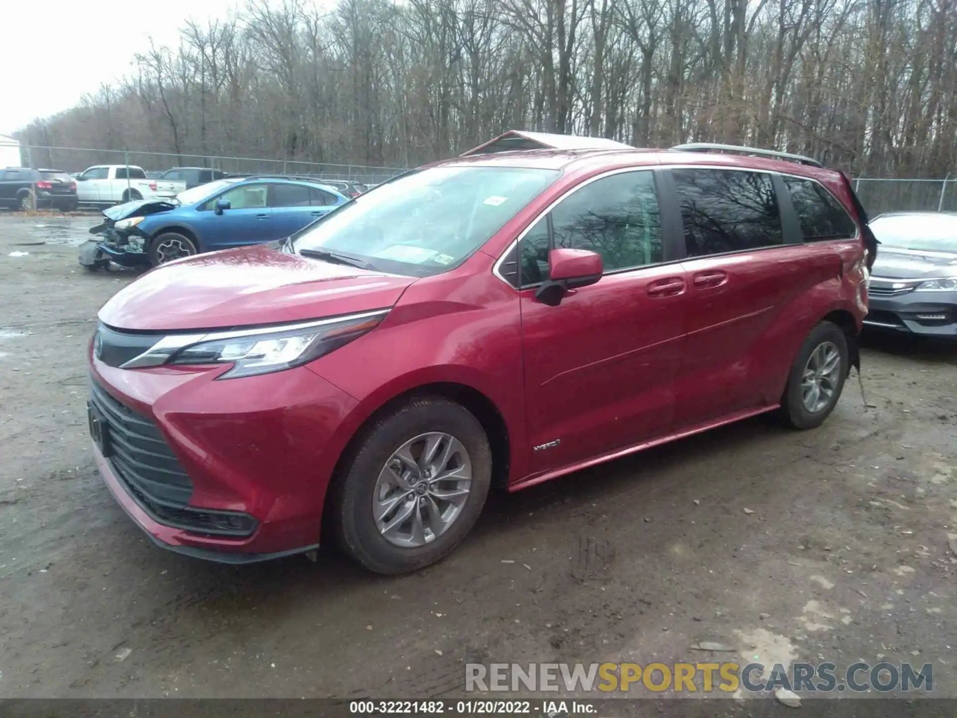 2 Photograph of a damaged car 5TDKRKECXMS072646 TOYOTA SIENNA 2021