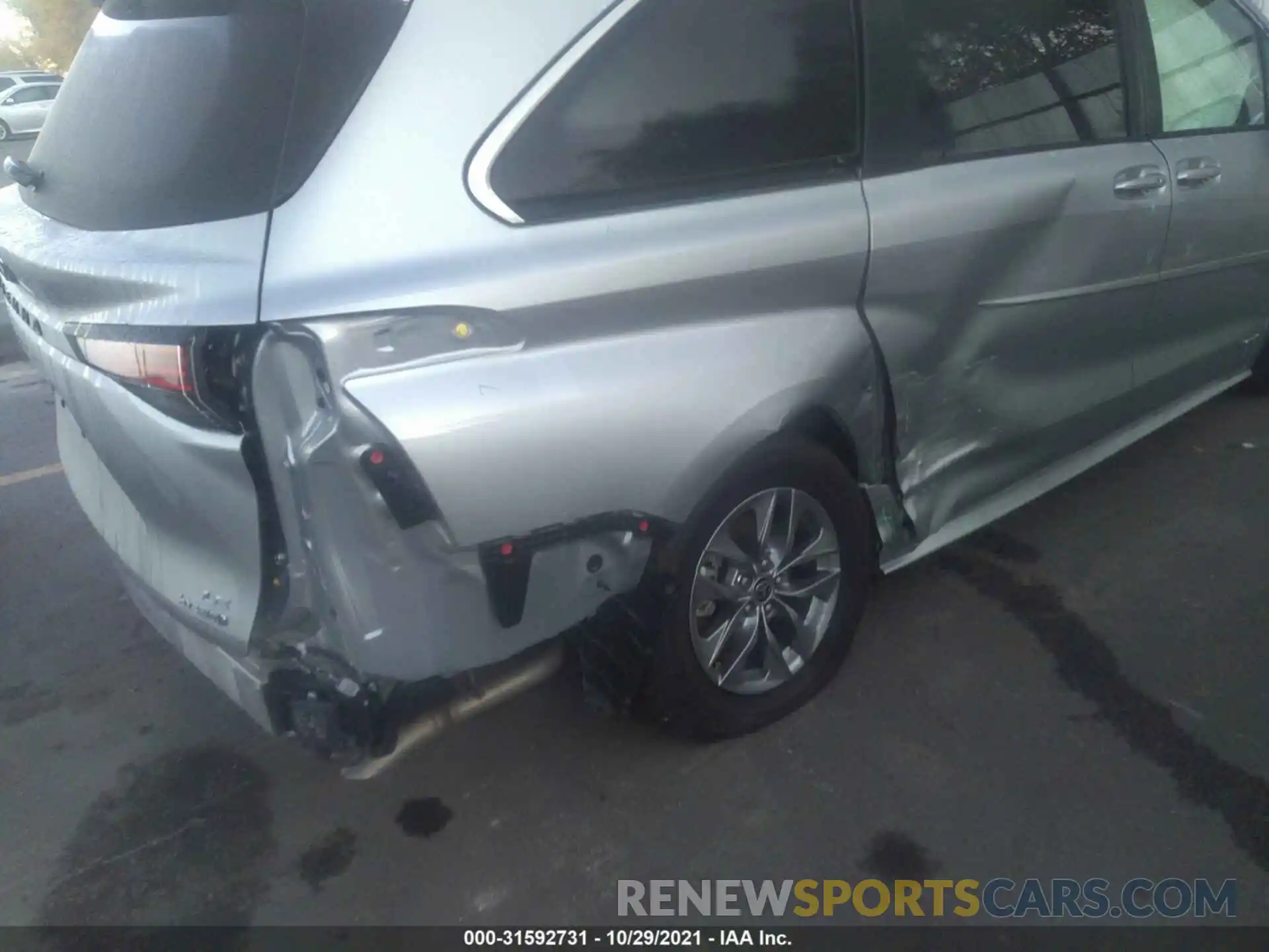 6 Photograph of a damaged car 5TDKSKFC0MS008974 TOYOTA SIENNA 2021