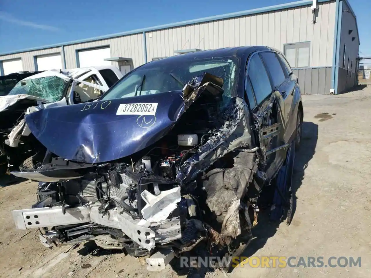 2 Photograph of a damaged car 5TDKSKFC1MS005419 TOYOTA SIENNA 2021