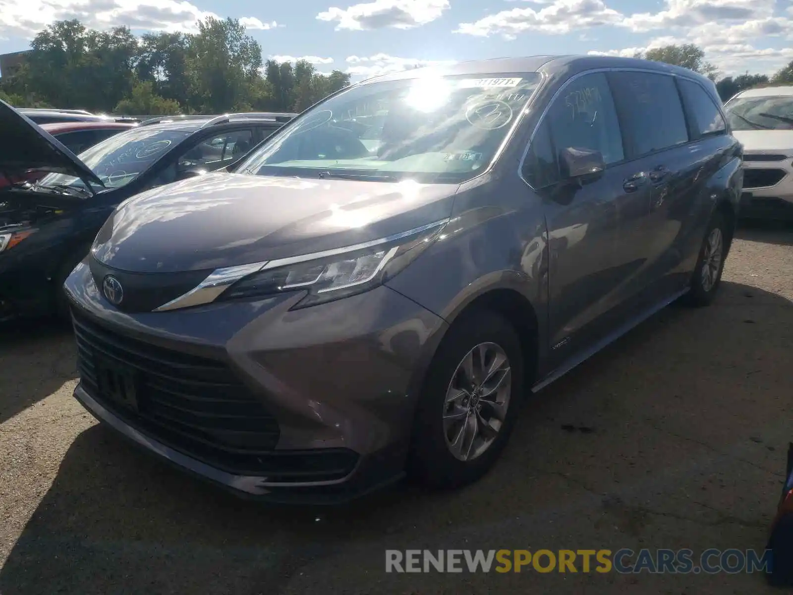 2 Photograph of a damaged car 5TDKSKFC2MS005140 TOYOTA SIENNA 2021