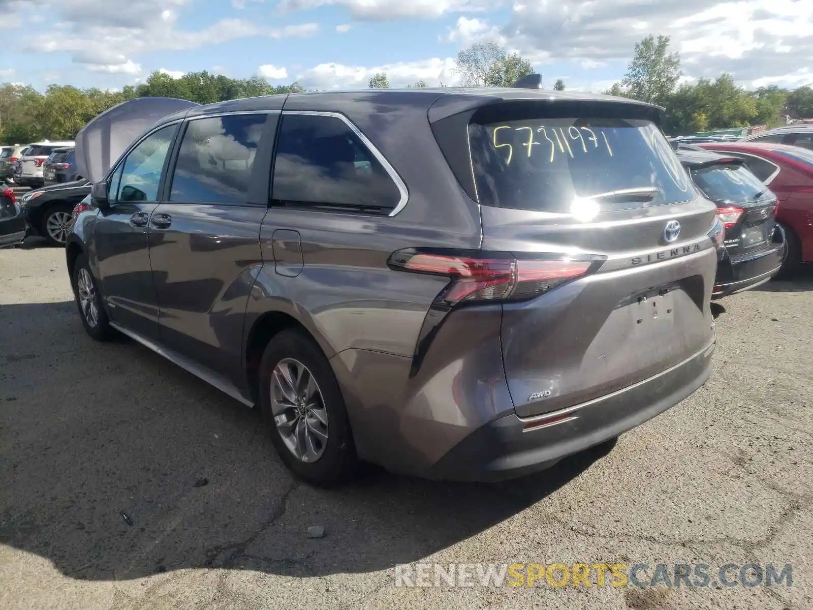 3 Photograph of a damaged car 5TDKSKFC2MS005140 TOYOTA SIENNA 2021