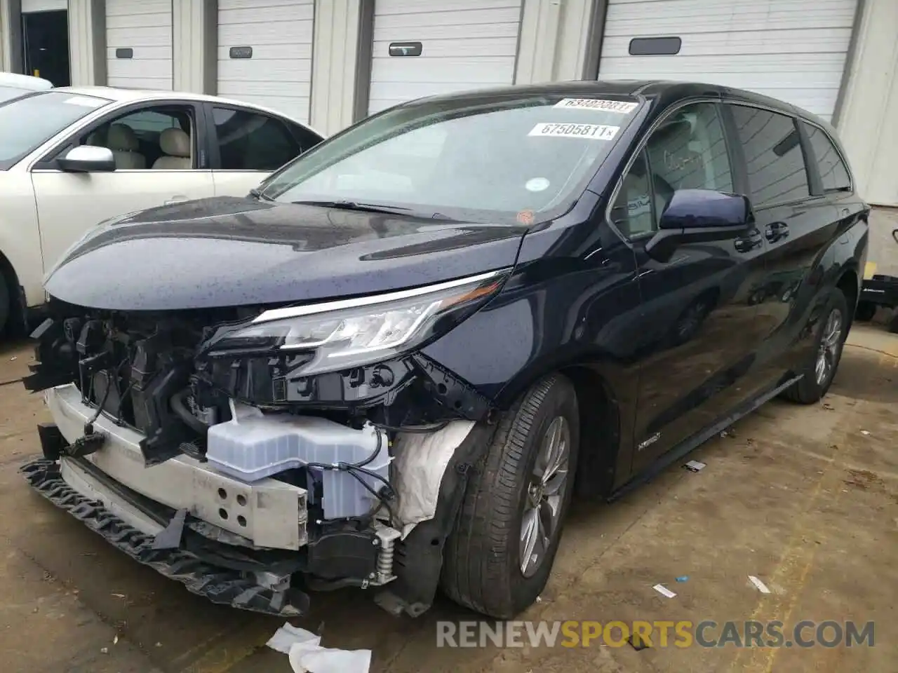 2 Photograph of a damaged car 5TDKSKFC3MS015479 TOYOTA SIENNA 2021