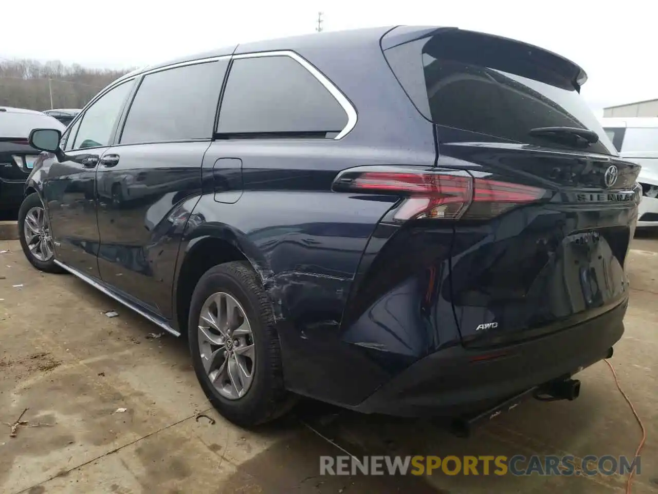 3 Photograph of a damaged car 5TDKSKFC3MS015479 TOYOTA SIENNA 2021