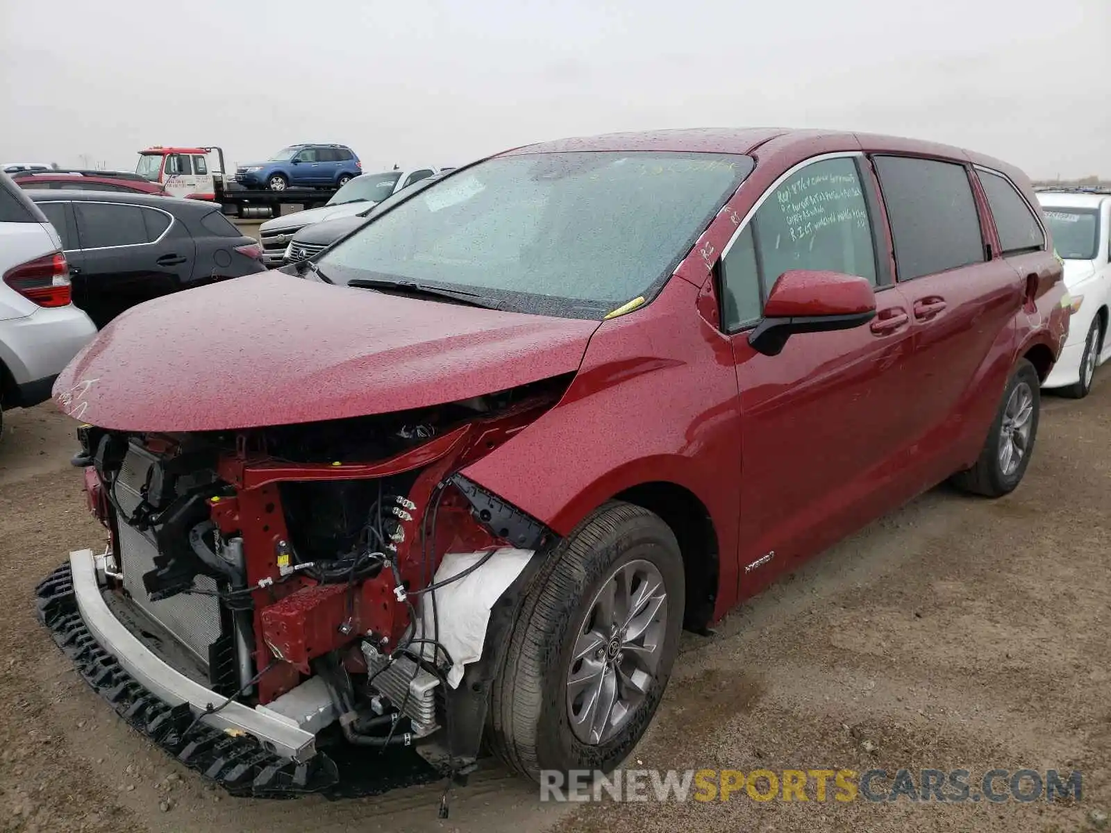 2 Photograph of a damaged car 5TDKSKFC4MS005835 TOYOTA SIENNA 2021