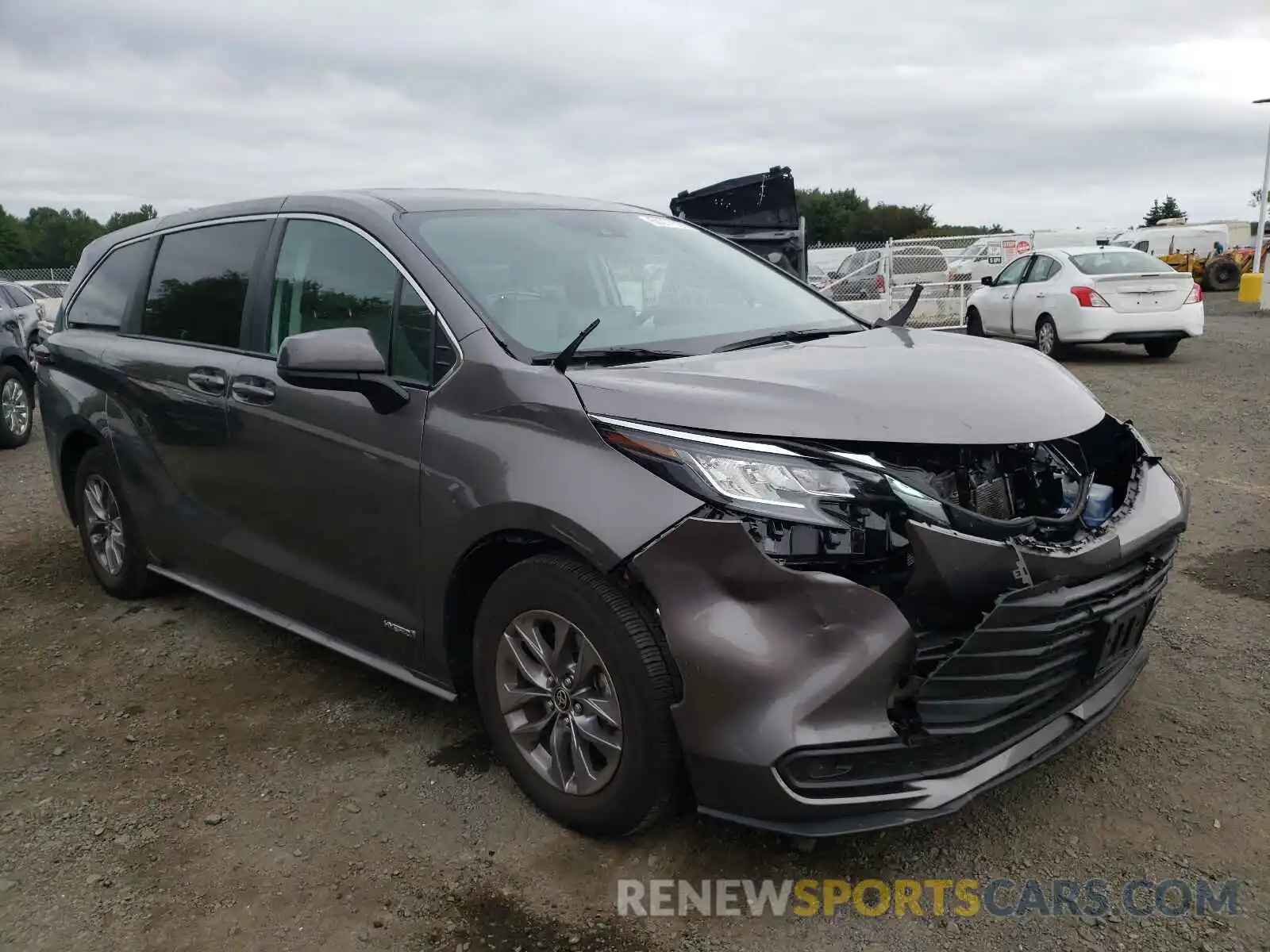 1 Photograph of a damaged car 5TDKSKFC6MS022457 TOYOTA SIENNA 2021