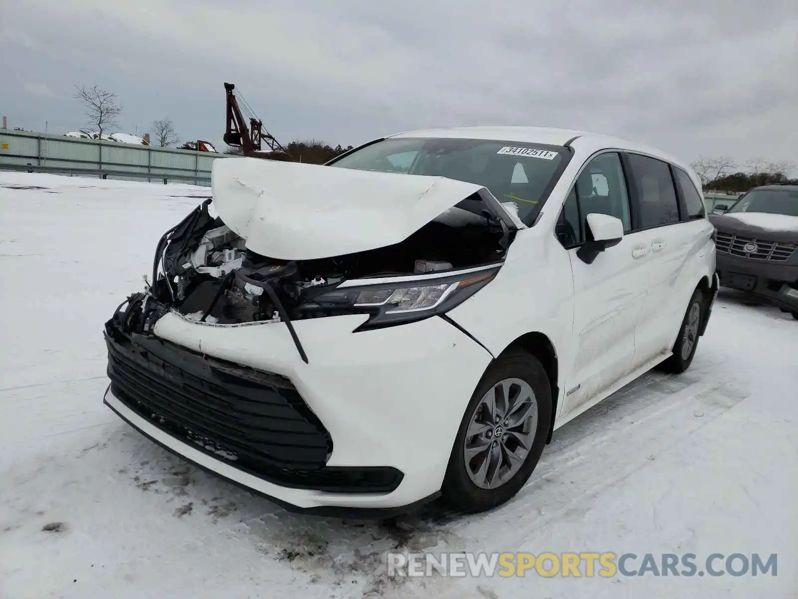 2 Photograph of a damaged car 5TDKSKFC8MS004154 TOYOTA SIENNA 2021