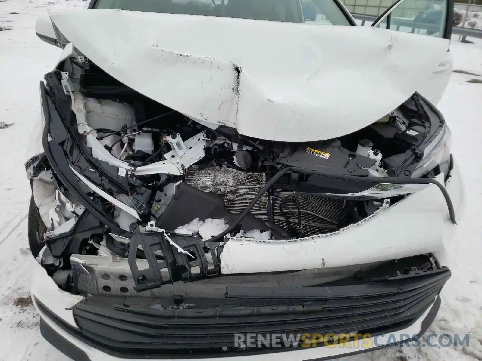 7 Photograph of a damaged car 5TDKSKFC8MS004154 TOYOTA SIENNA 2021