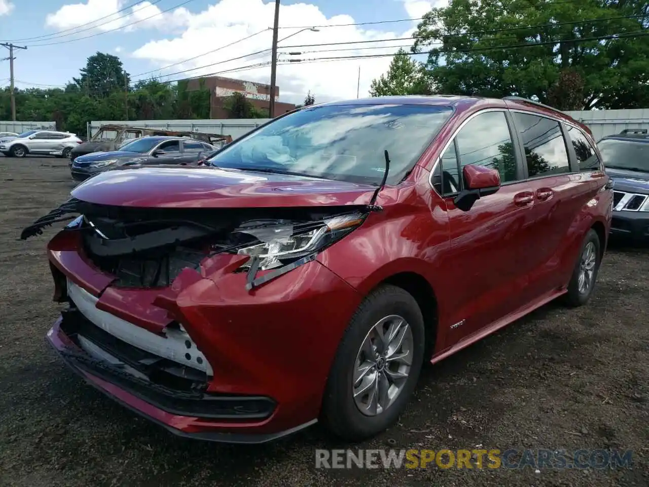 2 Photograph of a damaged car 5TDKSKFC8MS036439 TOYOTA SIENNA 2021