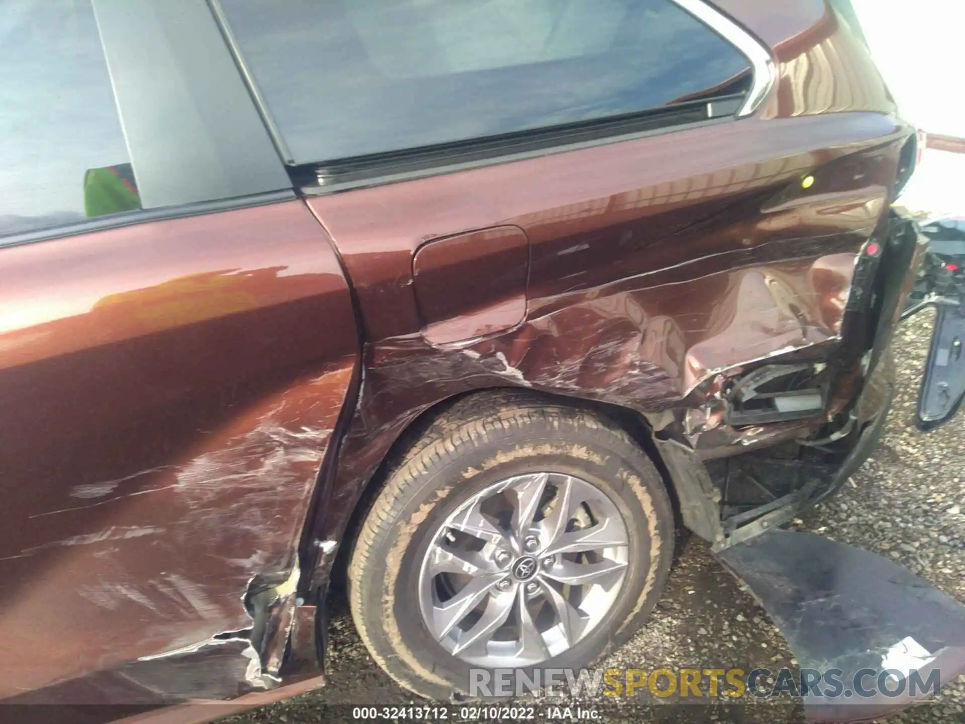 5 Photograph of a damaged car 5TDKSKFCXMS019299 TOYOTA SIENNA 2021