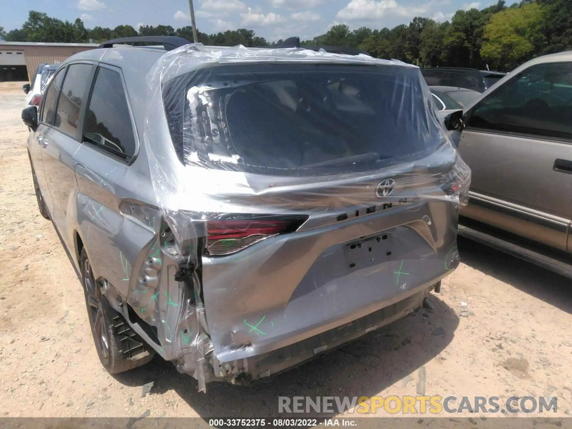 6 Photograph of a damaged car 5TDXRKEC0MS035594 TOYOTA SIENNA 2021