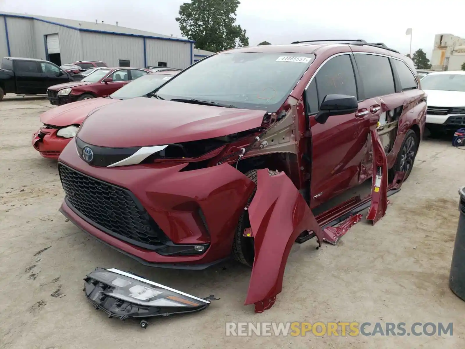 2 Photograph of a damaged car 5TDXRKEC4MS012769 TOYOTA SIENNA 2021