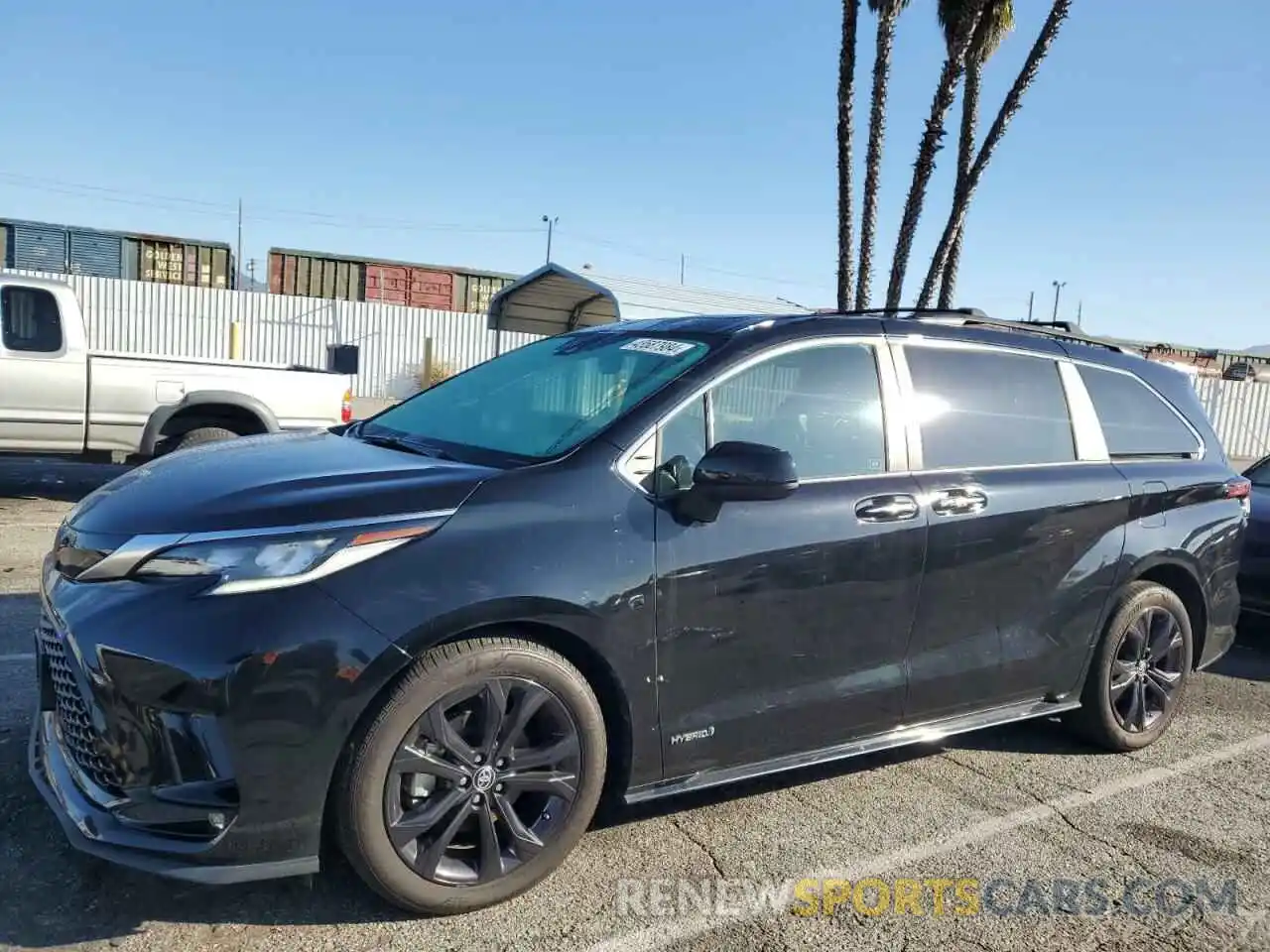 1 Photograph of a damaged car 5TDXRKEC5MS006849 TOYOTA SIENNA 2021