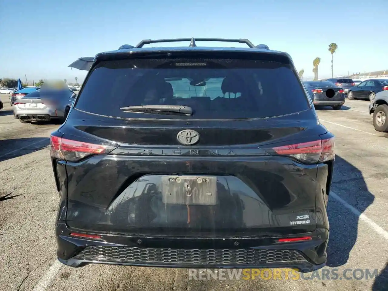 6 Photograph of a damaged car 5TDXRKEC5MS006849 TOYOTA SIENNA 2021