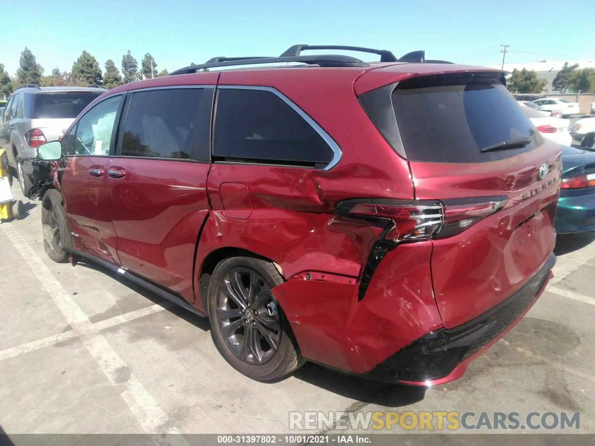 3 Photograph of a damaged car 5TDXRKEC7MS043272 TOYOTA SIENNA 2021