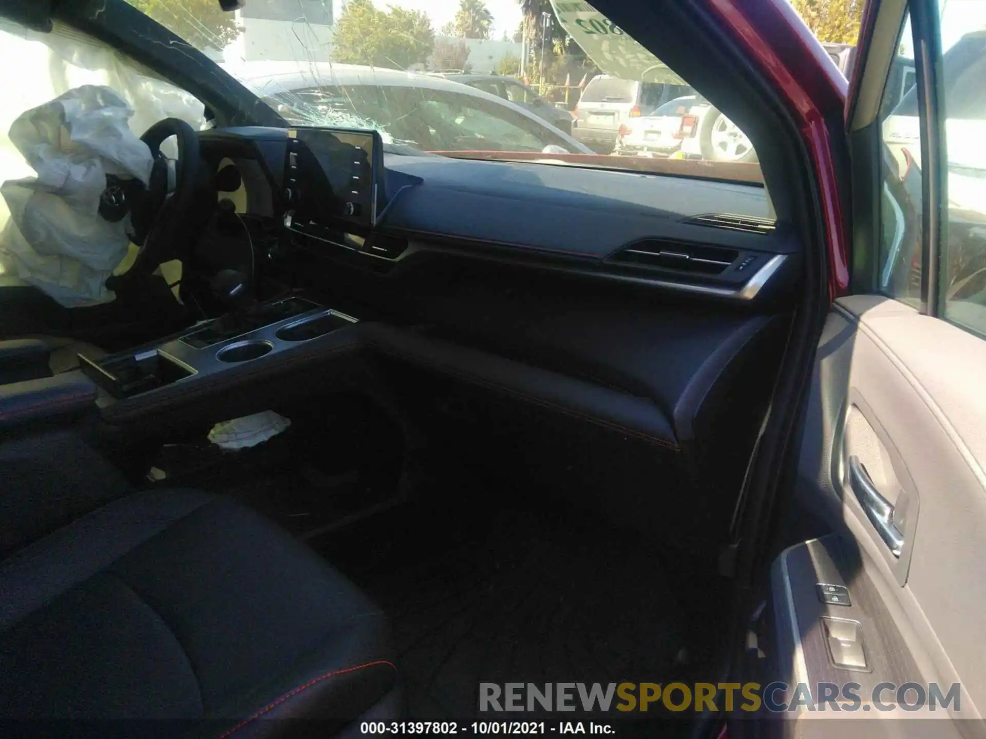 5 Photograph of a damaged car 5TDXRKEC7MS043272 TOYOTA SIENNA 2021