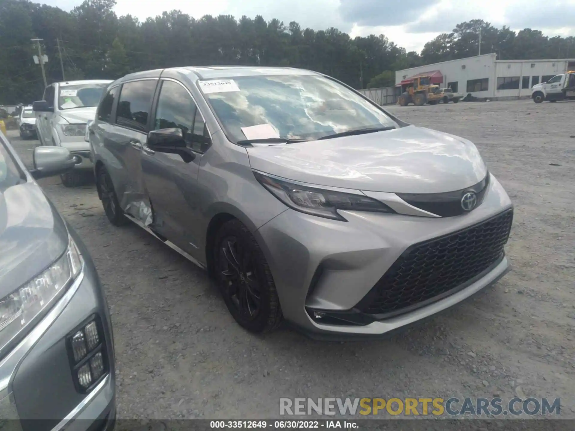 1 Photograph of a damaged car 5TDXRKEC8MS012211 TOYOTA SIENNA 2021