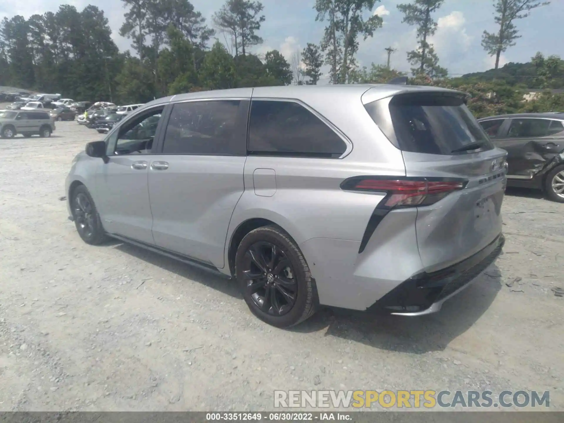 3 Photograph of a damaged car 5TDXRKEC8MS012211 TOYOTA SIENNA 2021