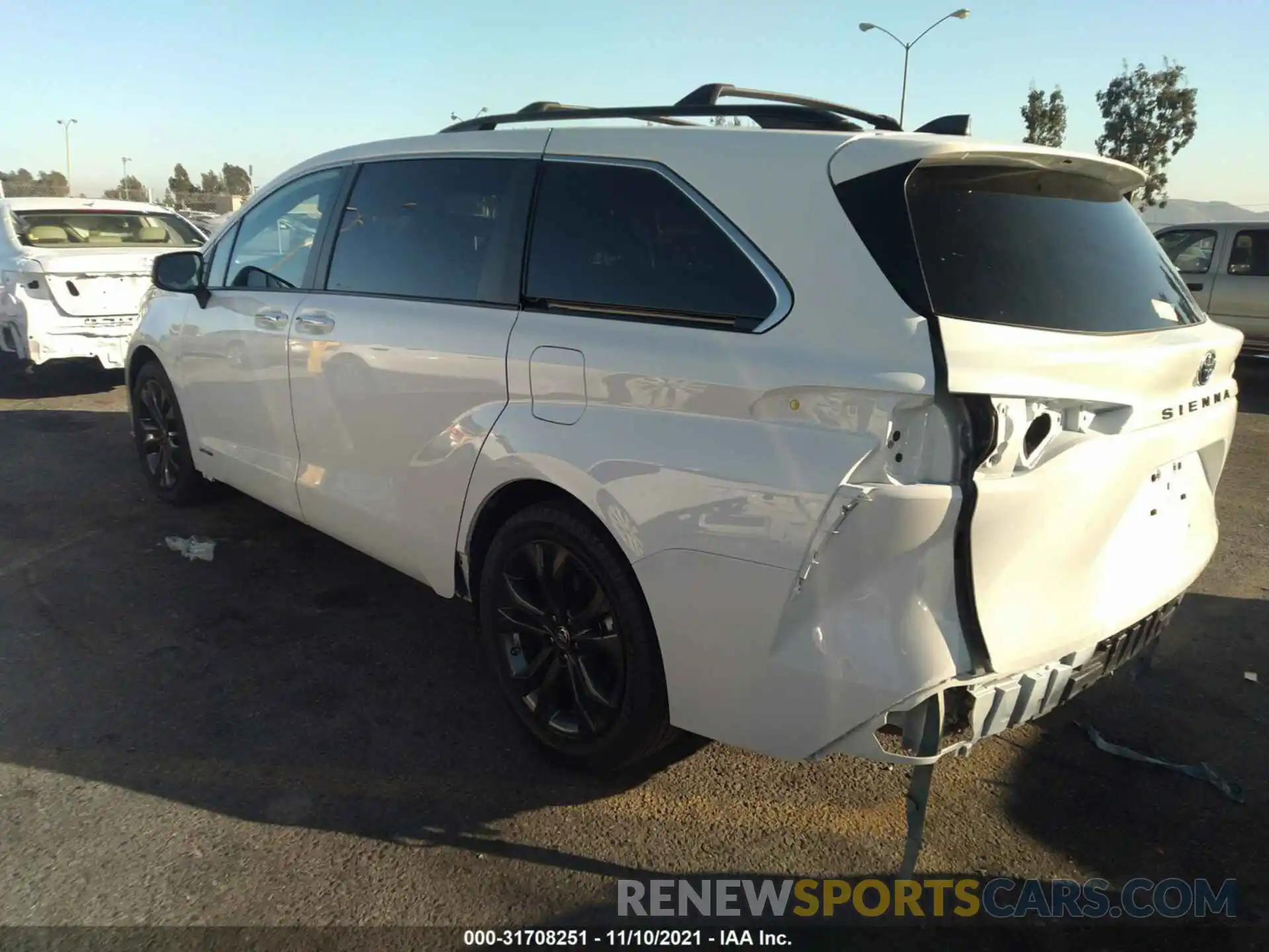 3 Photograph of a damaged car 5TDXRKEC9MS044620 TOYOTA SIENNA 2021