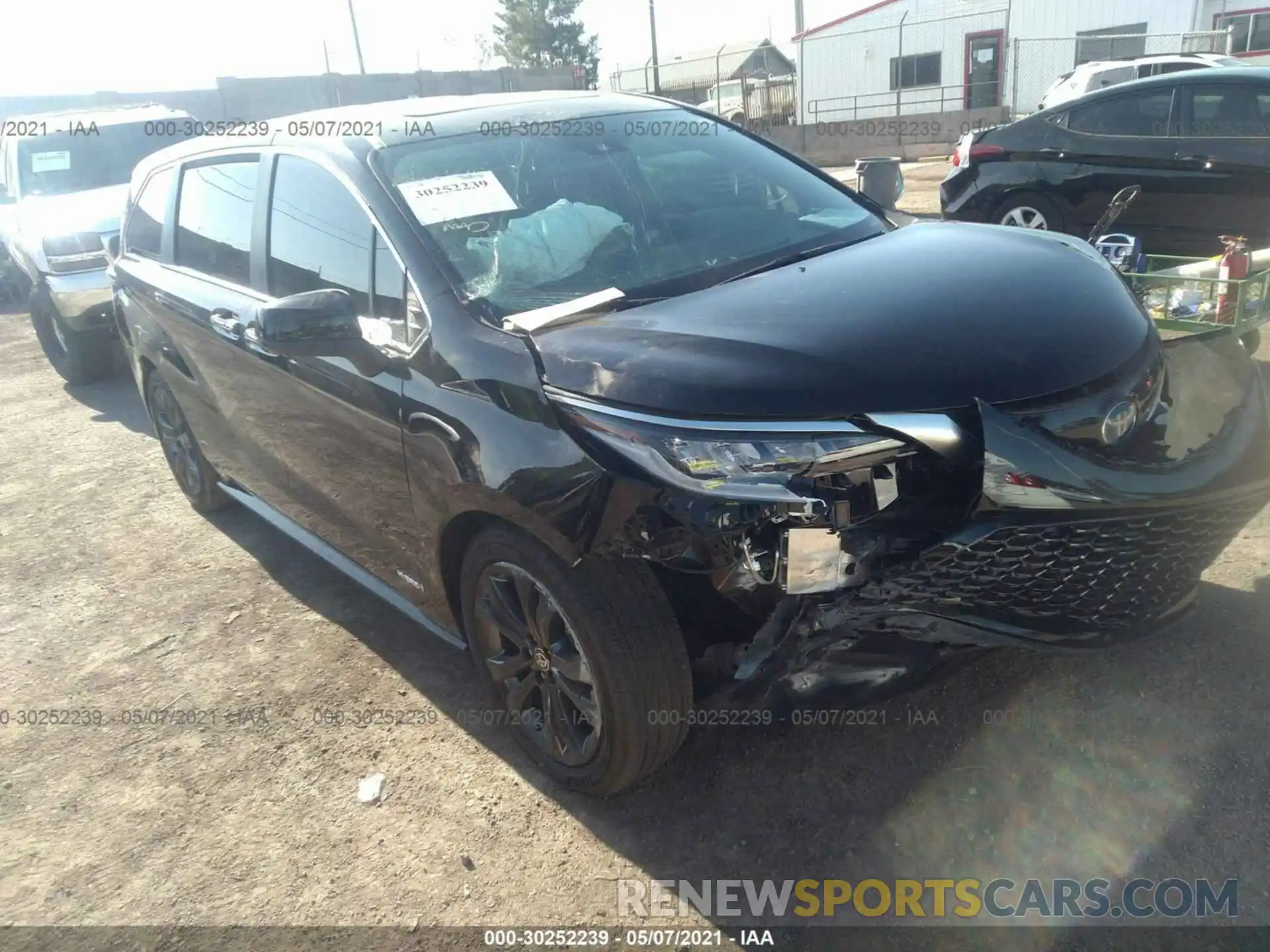 1 Photograph of a damaged car 5TDXRKECXMS022271 TOYOTA SIENNA 2021