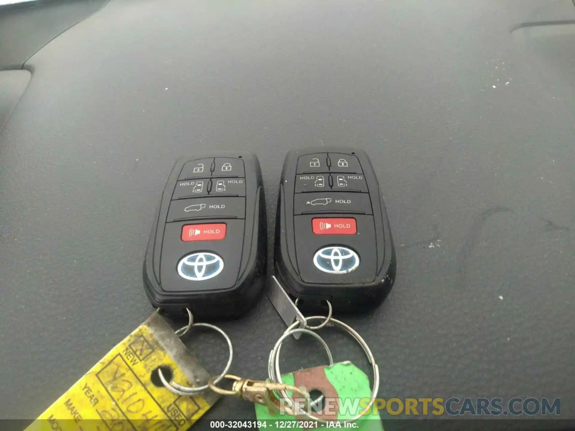 11 Фотография поврежденного автомобиля 5TDXSKFC4MS003881 TOYOTA SIENNA 2021