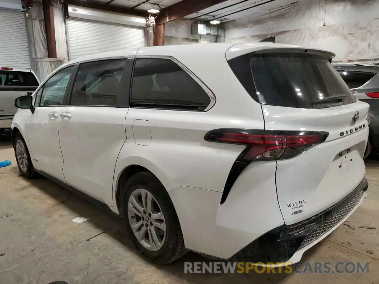 2 Photograph of a damaged car 5TDXSKFCXMS009748 TOYOTA SIENNA 2021