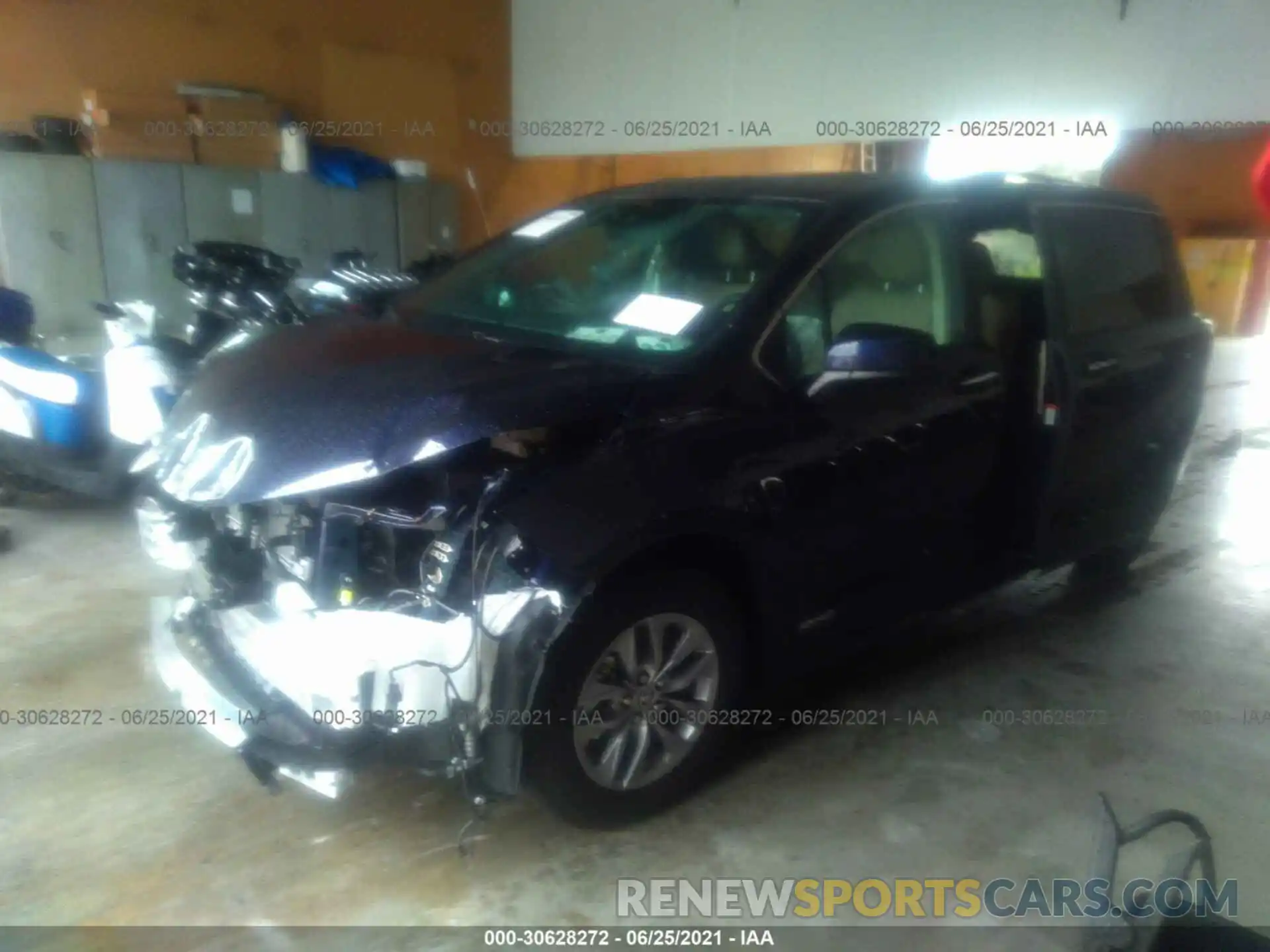 2 Photograph of a damaged car 5TDYRKEC0MS006424 TOYOTA SIENNA 2021