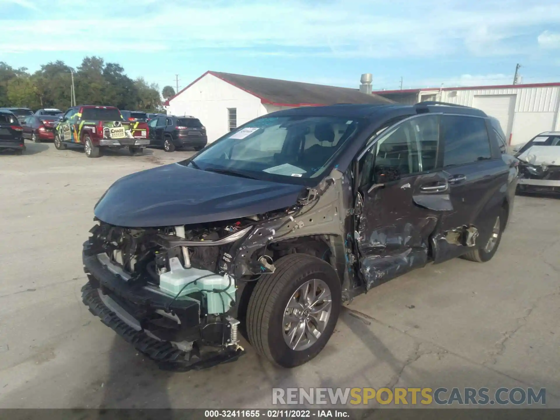 2 Photograph of a damaged car 5TDYRKEC0MS006438 TOYOTA SIENNA 2021