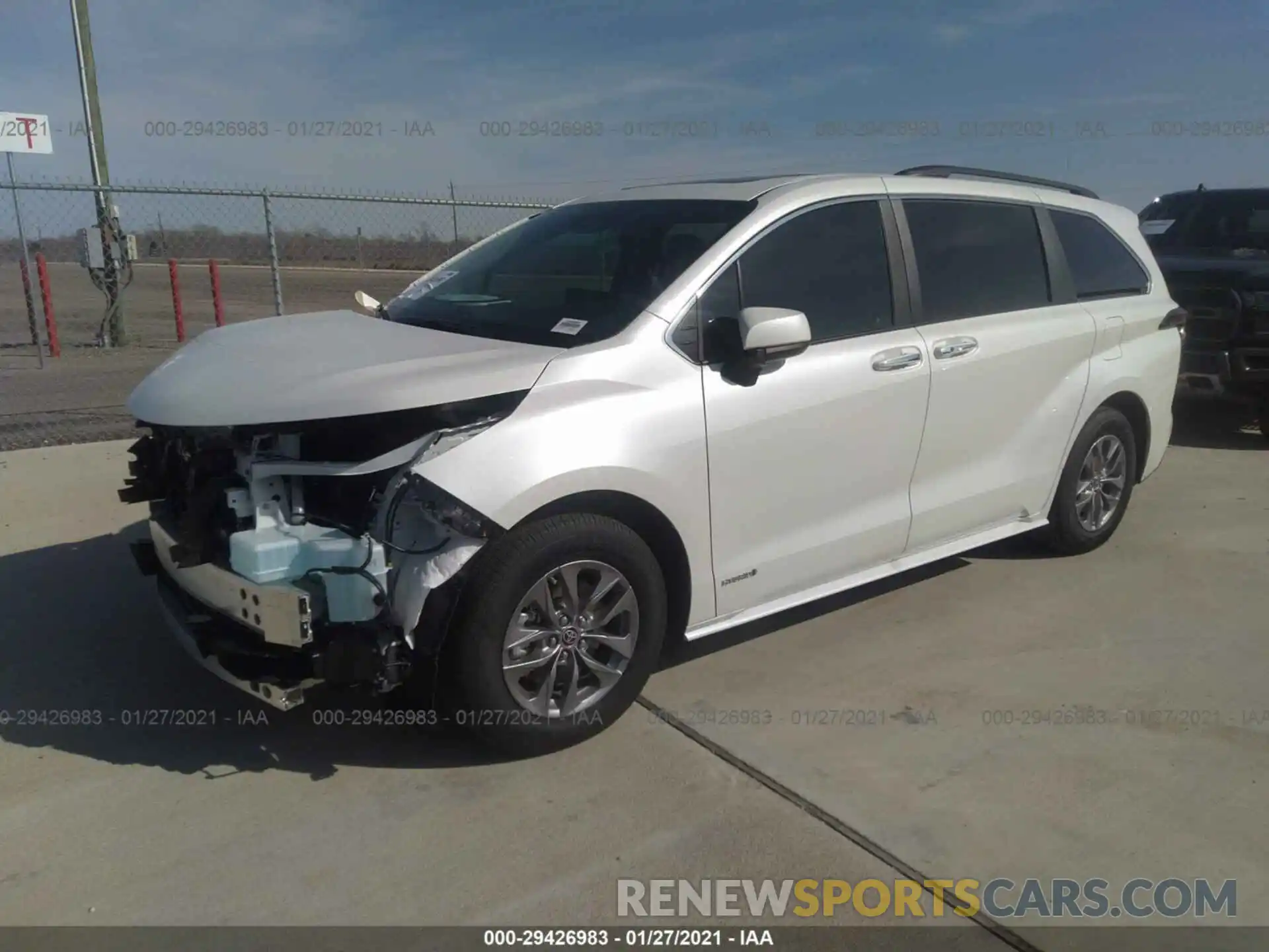 2 Фотография поврежденного автомобиля 5TDYRKEC0MS008089 TOYOTA SIENNA 2021