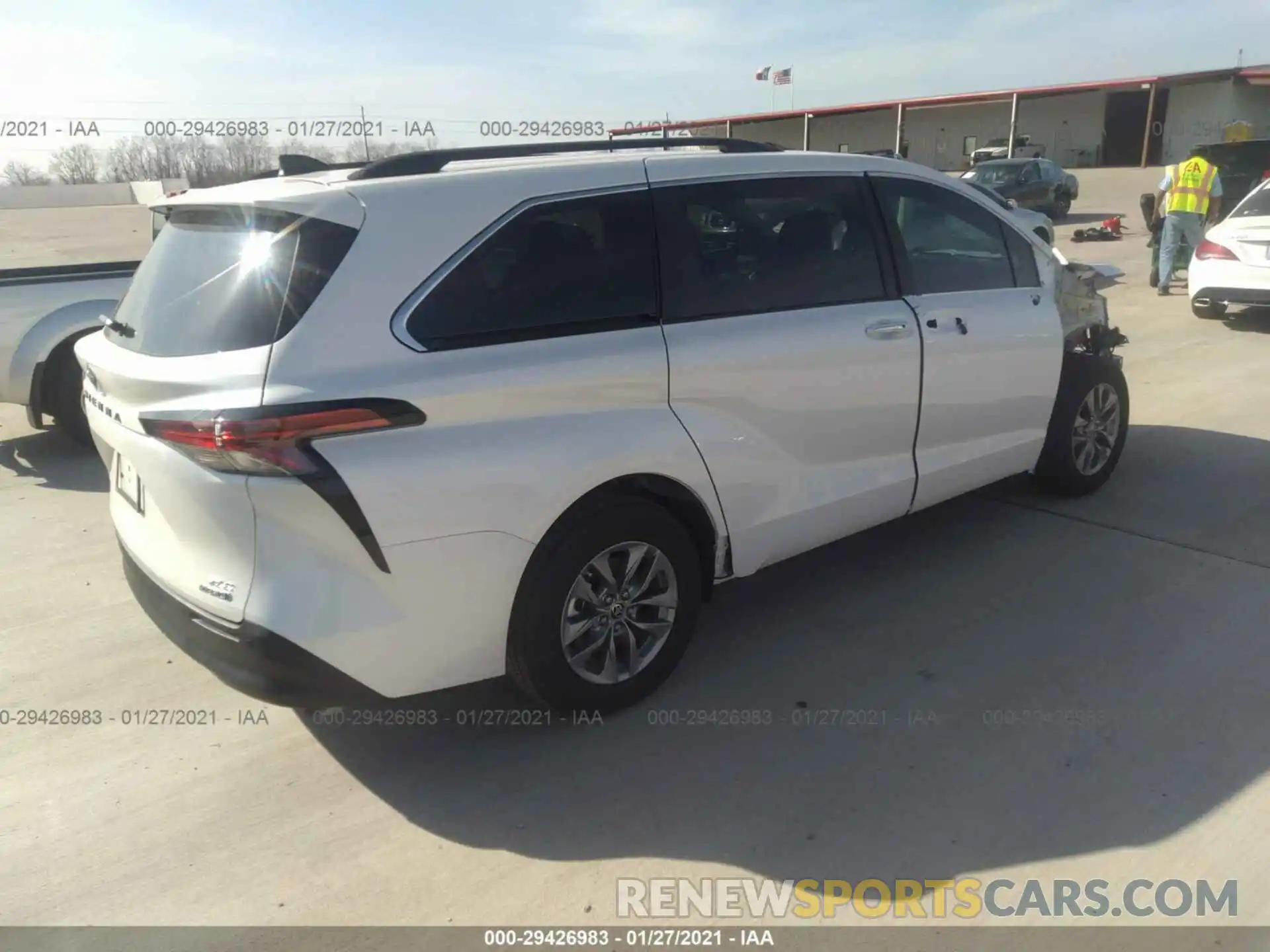 4 Фотография поврежденного автомобиля 5TDYRKEC0MS008089 TOYOTA SIENNA 2021