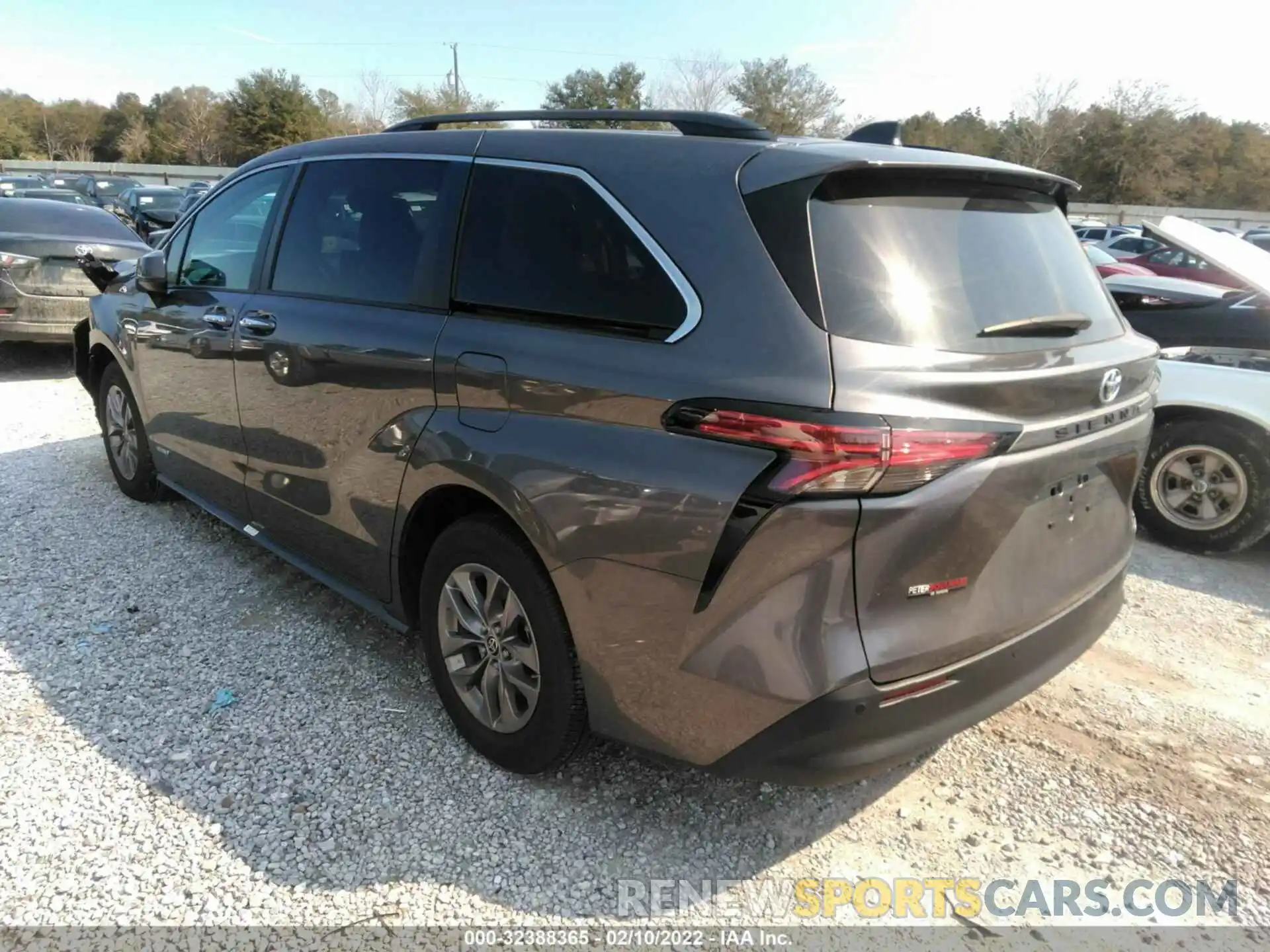 3 Photograph of a damaged car 5TDYRKEC0MS014216 TOYOTA SIENNA 2021