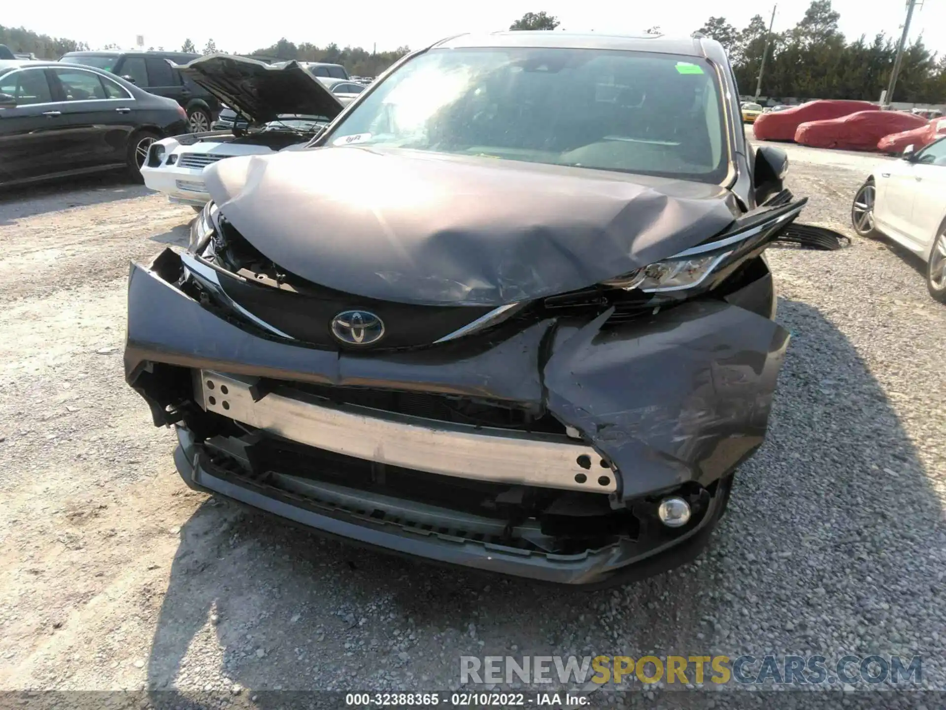 6 Photograph of a damaged car 5TDYRKEC0MS014216 TOYOTA SIENNA 2021