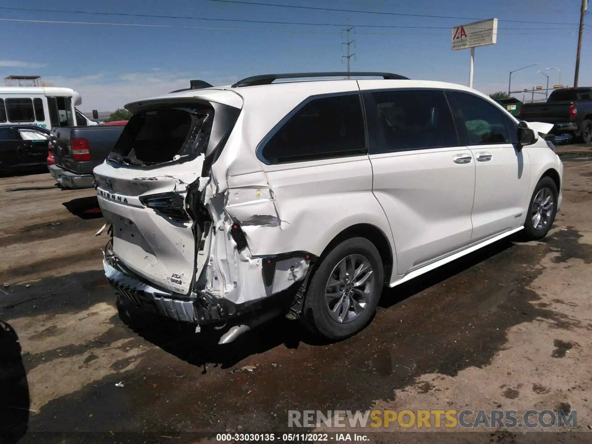 4 Photograph of a damaged car 5TDYRKEC0MS017178 TOYOTA SIENNA 2021