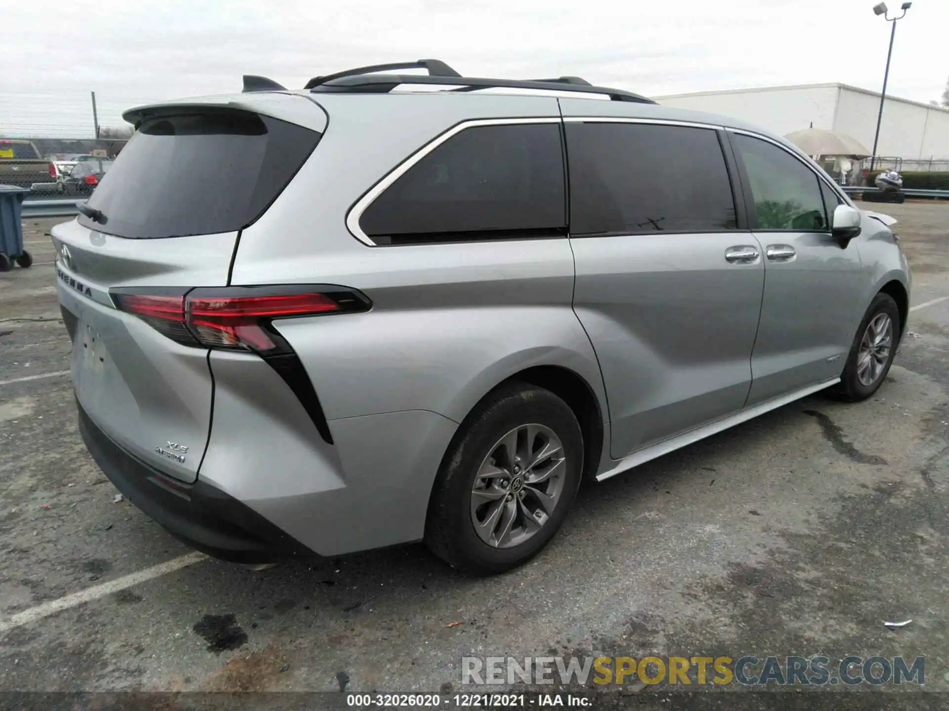 4 Photograph of a damaged car 5TDYRKEC0MS022851 TOYOTA SIENNA 2021