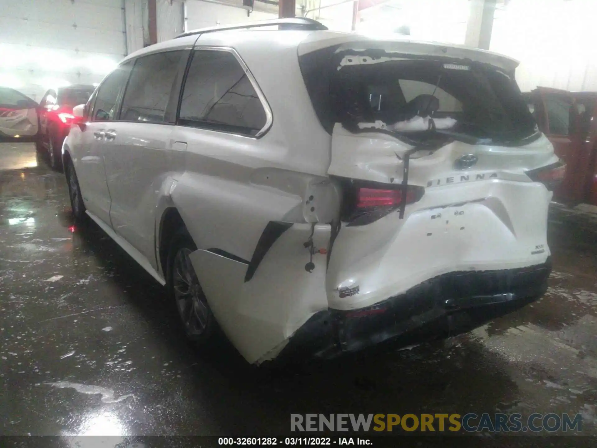 3 Photograph of a damaged car 5TDYRKEC0MS047684 TOYOTA SIENNA 2021