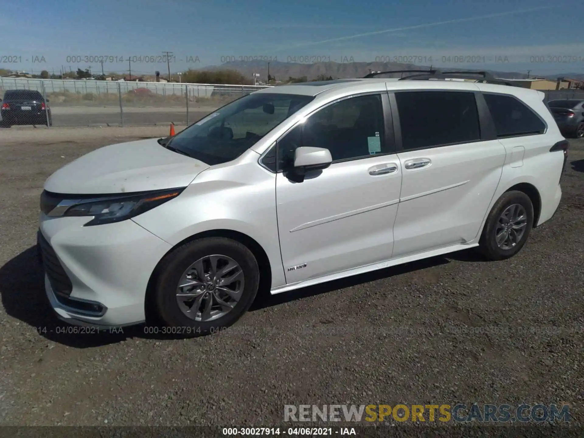 2 Photograph of a damaged car 5TDYRKEC1MS009459 TOYOTA SIENNA 2021