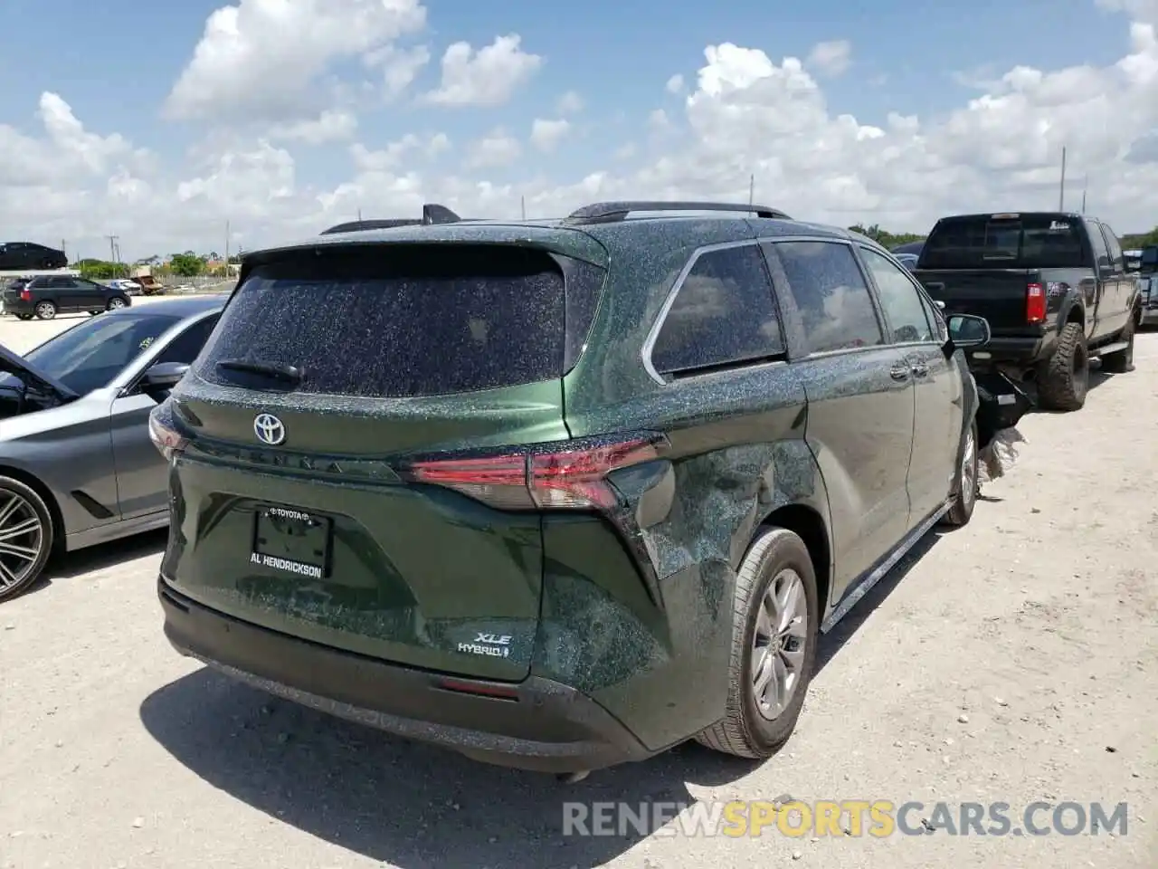 4 Photograph of a damaged car 5TDYRKEC1MS056894 TOYOTA SIENNA 2021