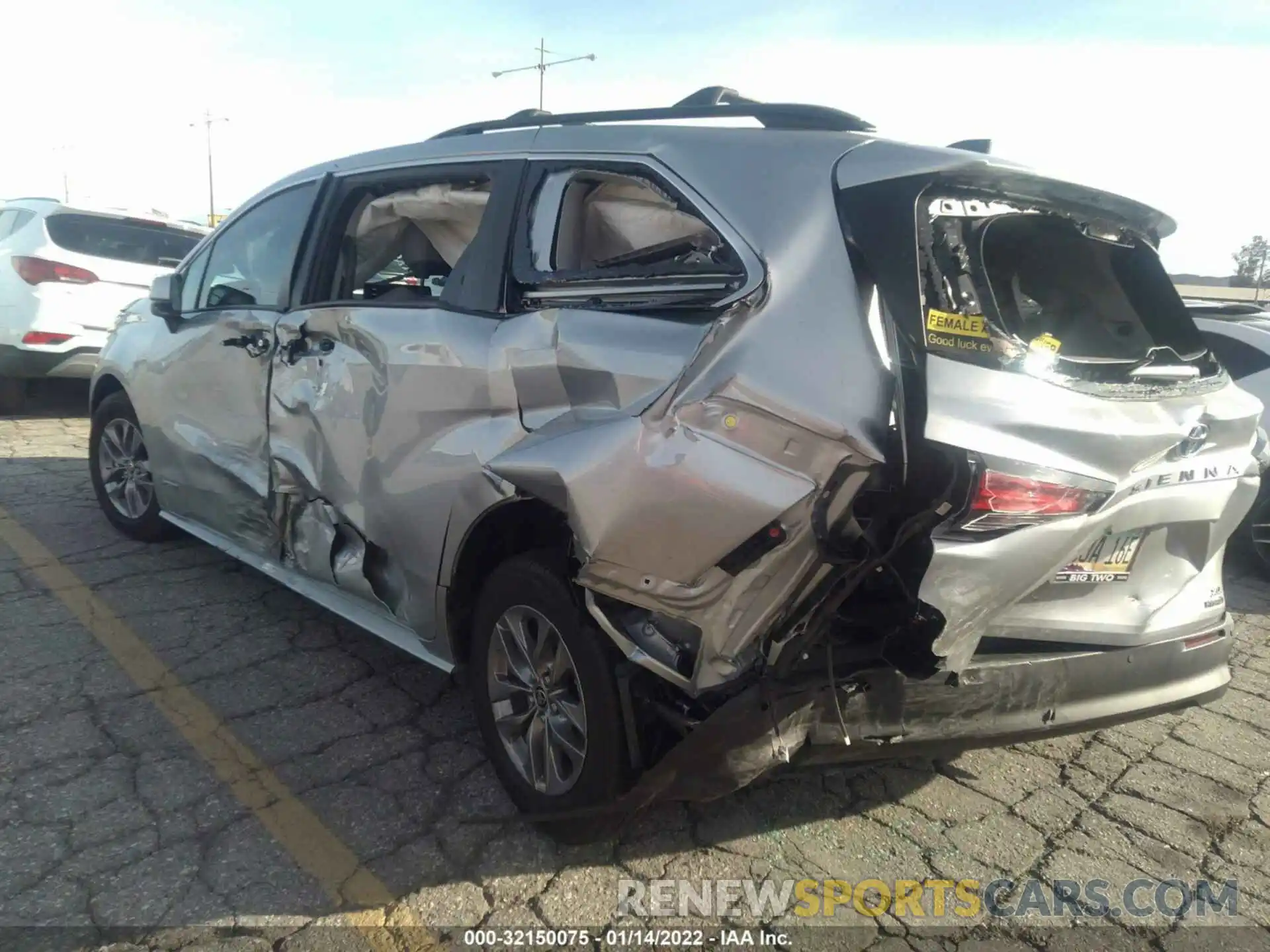 3 Photograph of a damaged car 5TDYRKEC1MS067717 TOYOTA SIENNA 2021