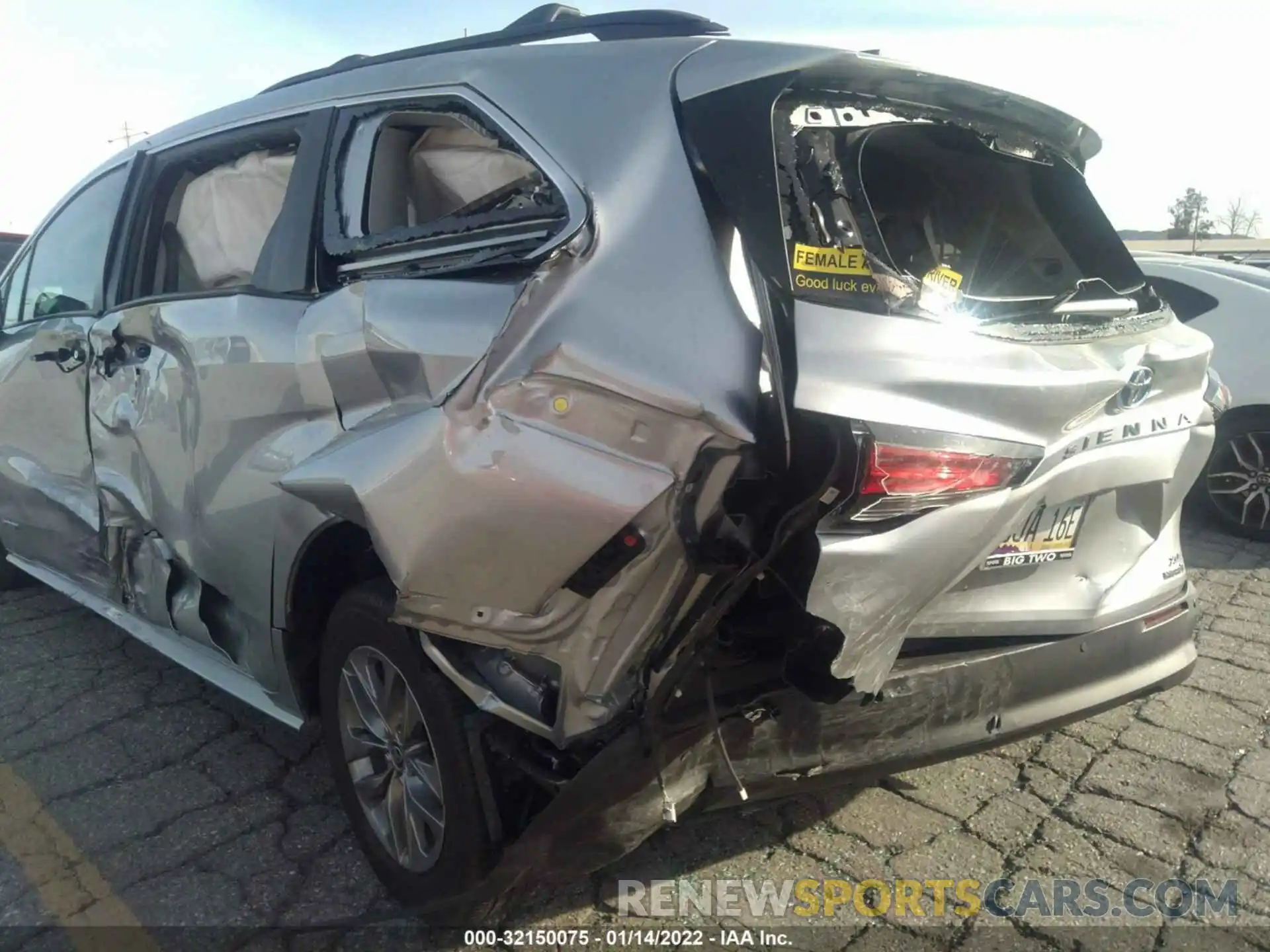 6 Photograph of a damaged car 5TDYRKEC1MS067717 TOYOTA SIENNA 2021