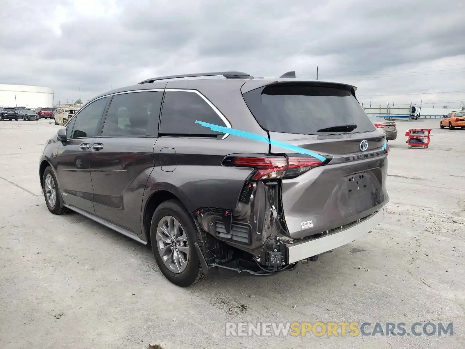 3 Photograph of a damaged car 5TDYRKEC1MS071461 TOYOTA SIENNA 2021