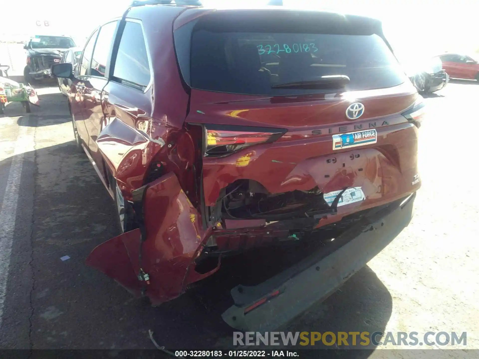 6 Photograph of a damaged car 5TDYRKEC2MS005839 TOYOTA SIENNA 2021