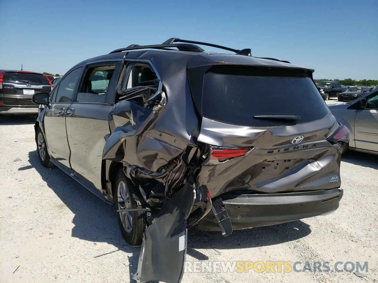 3 Photograph of a damaged car 5TDYRKEC2MS024424 TOYOTA SIENNA 2021