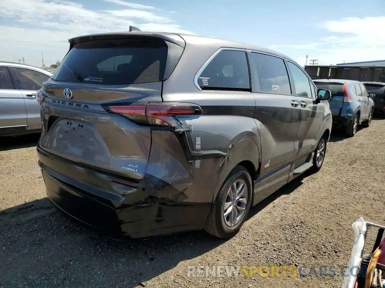 4 Photograph of a damaged car 5TDYRKEC2MS042194 TOYOTA SIENNA 2021