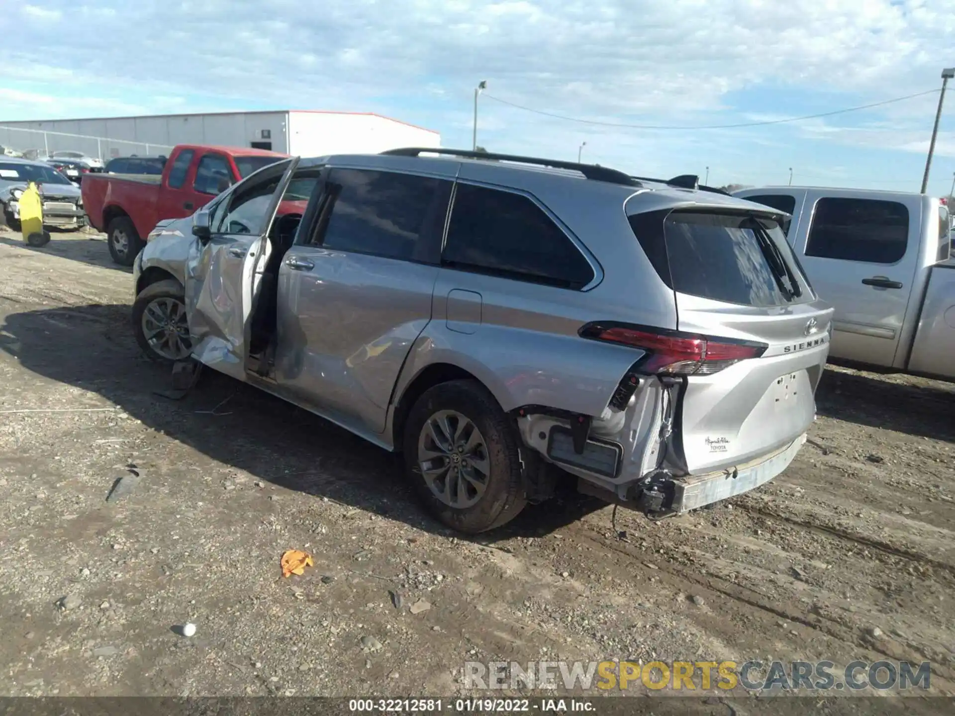 3 Фотография поврежденного автомобиля 5TDYRKEC2MS044267 TOYOTA SIENNA 2021