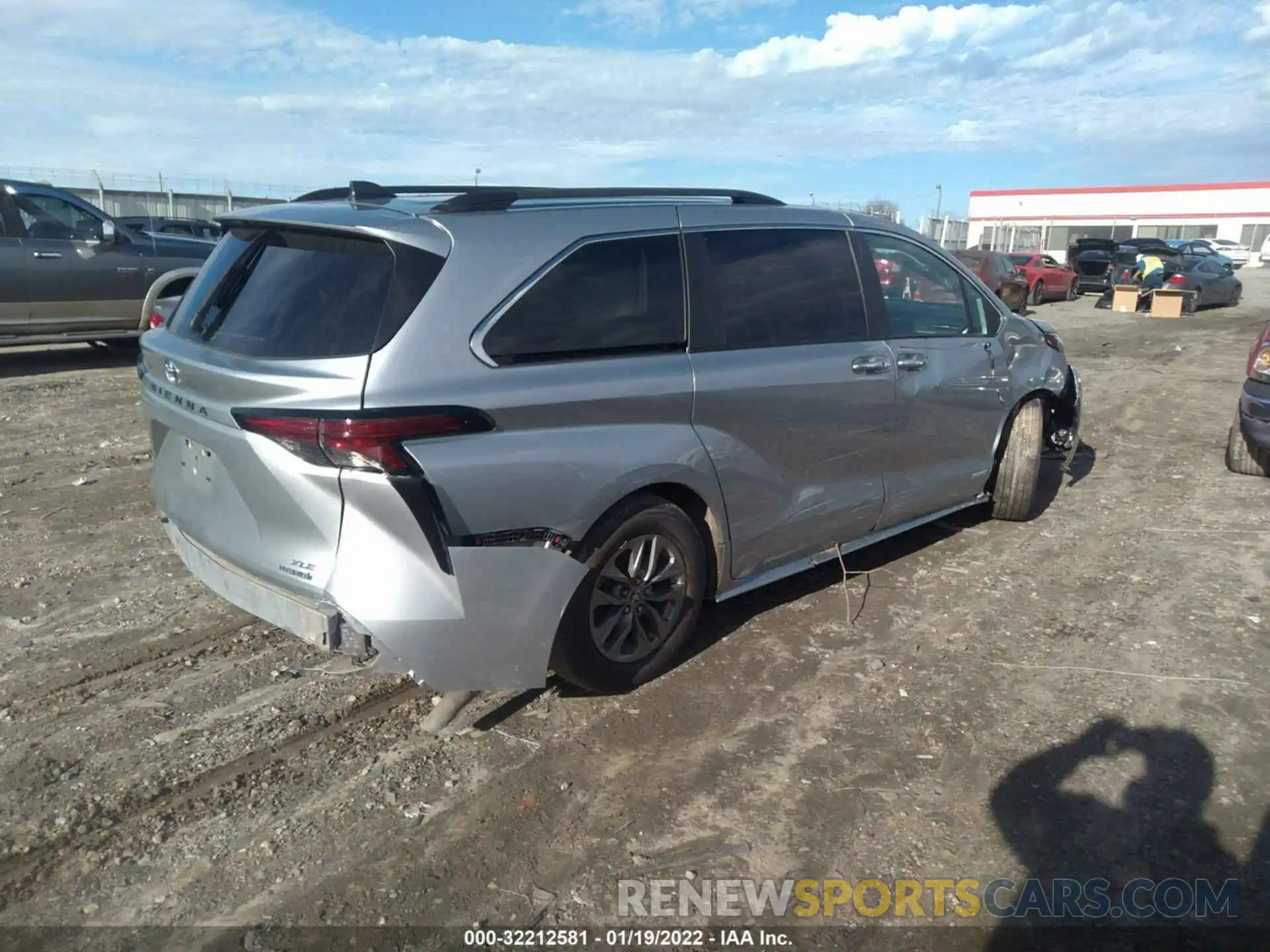 4 Фотография поврежденного автомобиля 5TDYRKEC2MS044267 TOYOTA SIENNA 2021